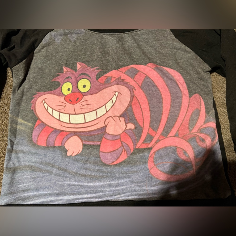Disney Alice in Wonderland Cheshire Cat Pullover 3/4 Sleeve Boat Neck Top Cute - Picture 5 of 11